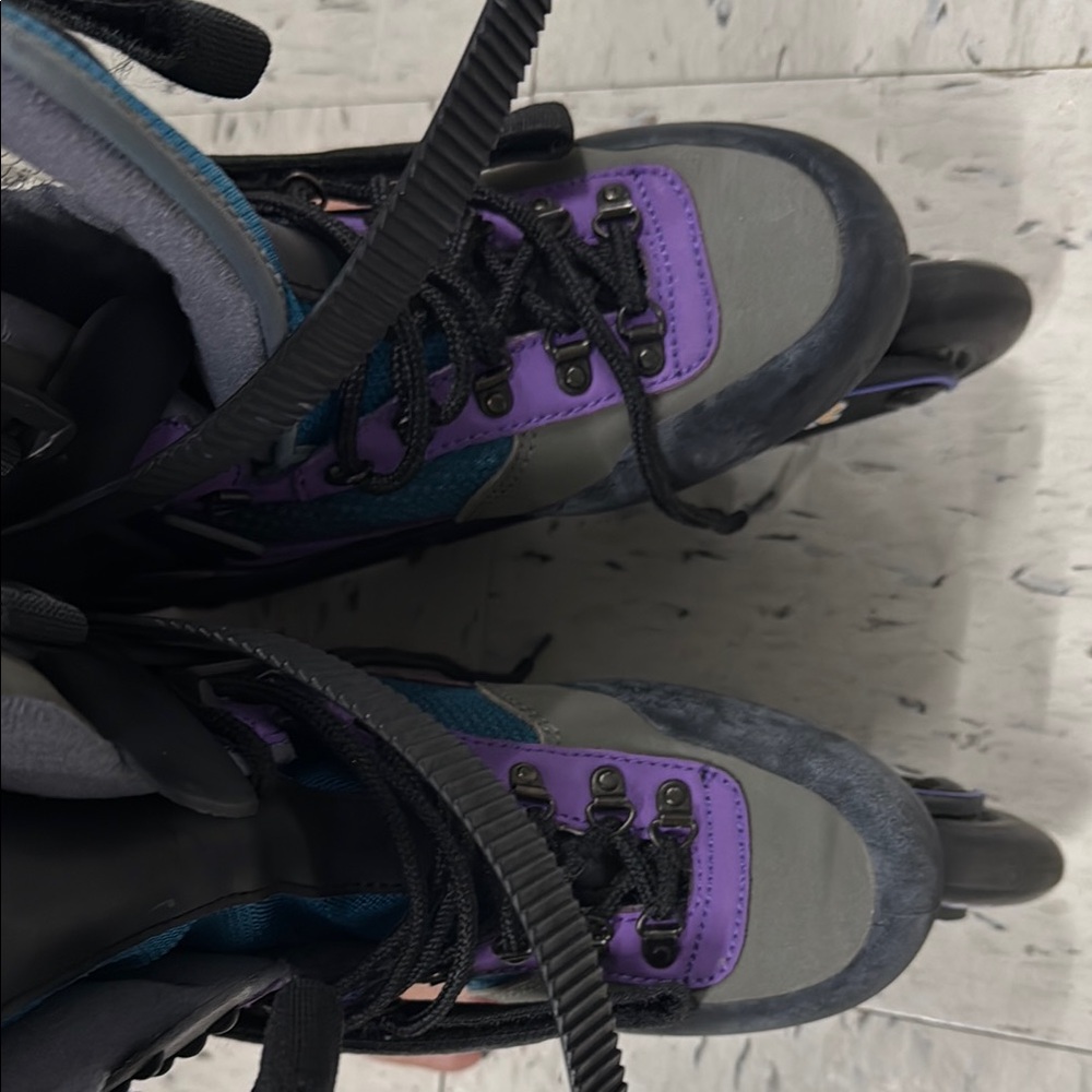 Women's Carbon Inline Skates - Black, Purple, and Teal - Picture 7 of 7